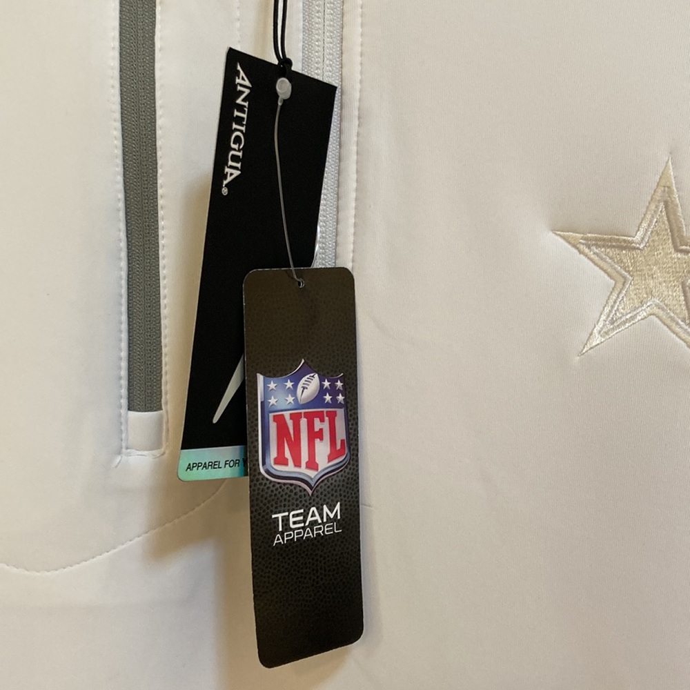 Antigua DALLAS COWBOYS STAR LOGO Generation 1/4 Zip W “ VICTORY” on back! ⭐️🏈 - Picture 4 of 7